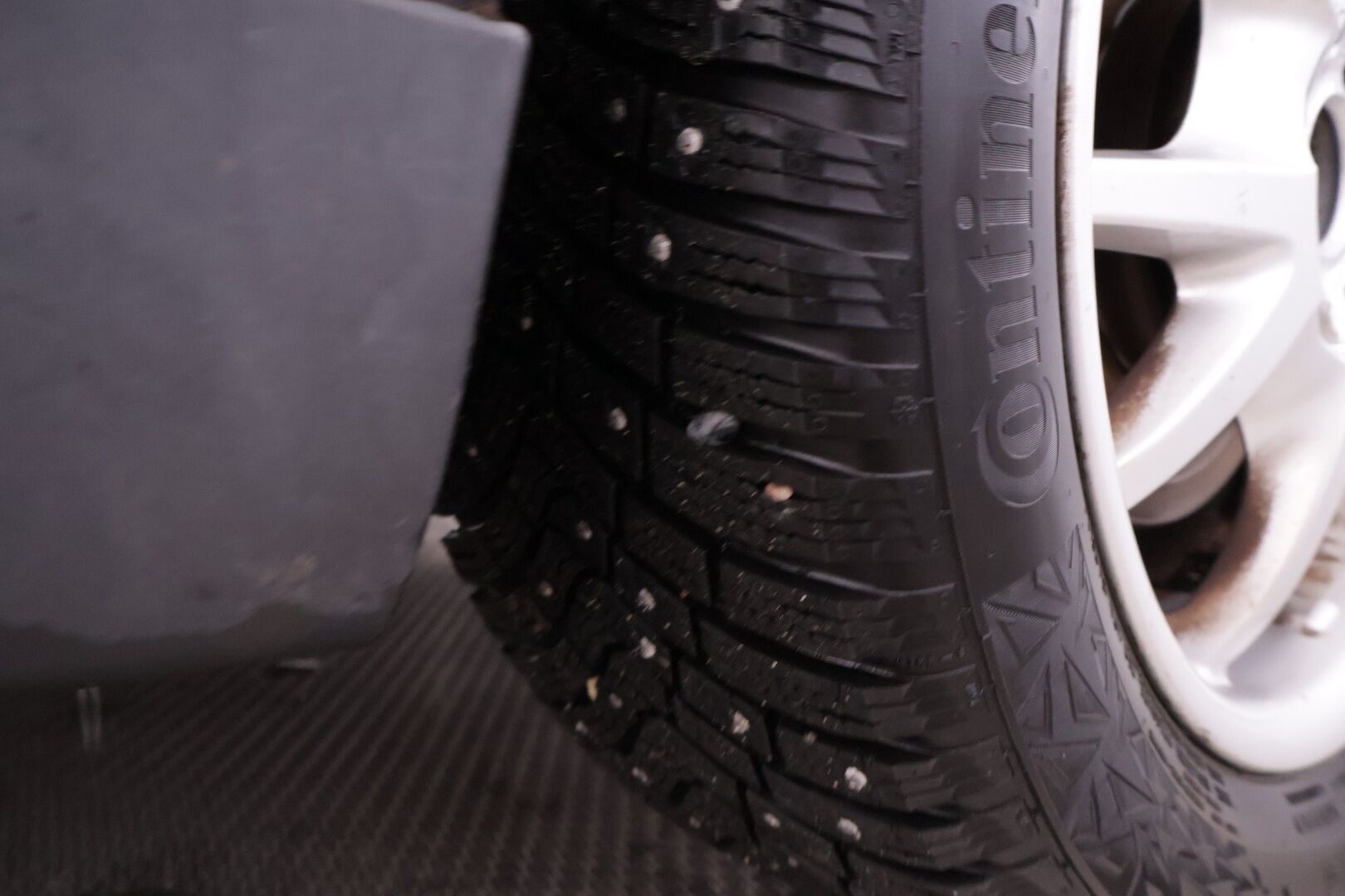 Mini Hatchback 2007 2D COOPER HATCHBACK 1.6 R56 HatchbackYritysOutlet - Myydään vain yrityksille - Tämä auto myydään YritysOutlet -valikoimasta vain yritykselle