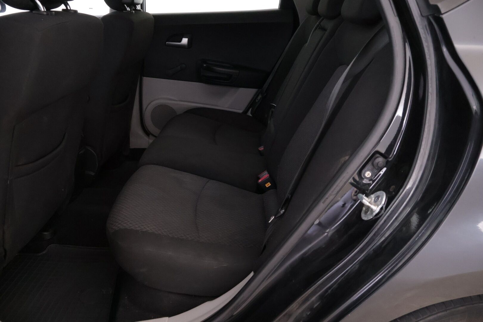 Kia cee'd 2008 1,6 CRDi EX SW * myydään vain huutokaupat.com* - Suomi-auto / 2 renkaat / Huoltokirja