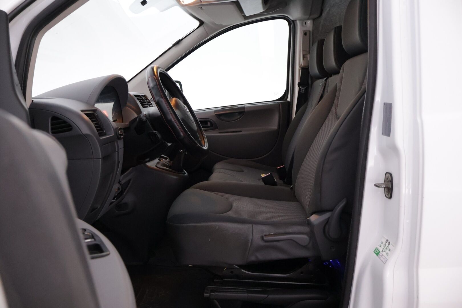 Citroen JUMPY 2008 2,0 20 HDi 120 L1H1 - YritysOutlet - Myydään vain yrityksille - Webasto / Kahdet renkaat / Koukku!