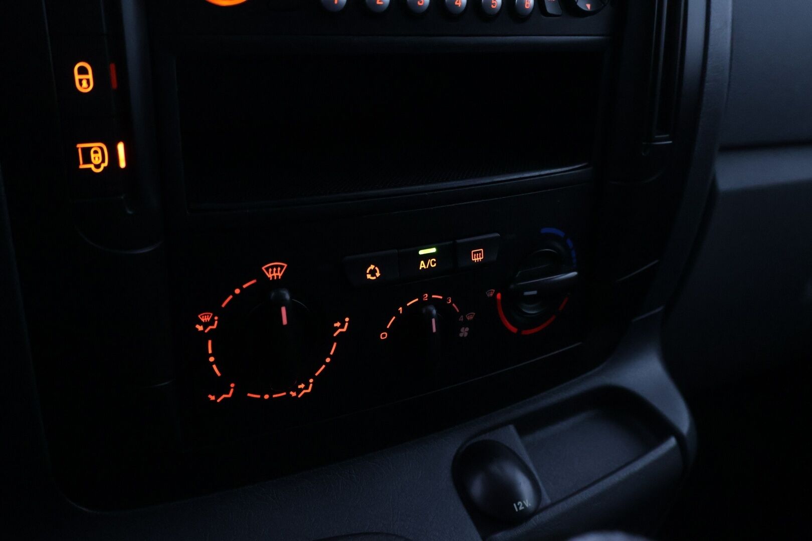 Citroen JUMPY 2008 2,0 20 HDi 120 L1H1 - YritysOutlet - Myydään vain yrityksille - Webasto / Kahdet renkaat / Koukku!