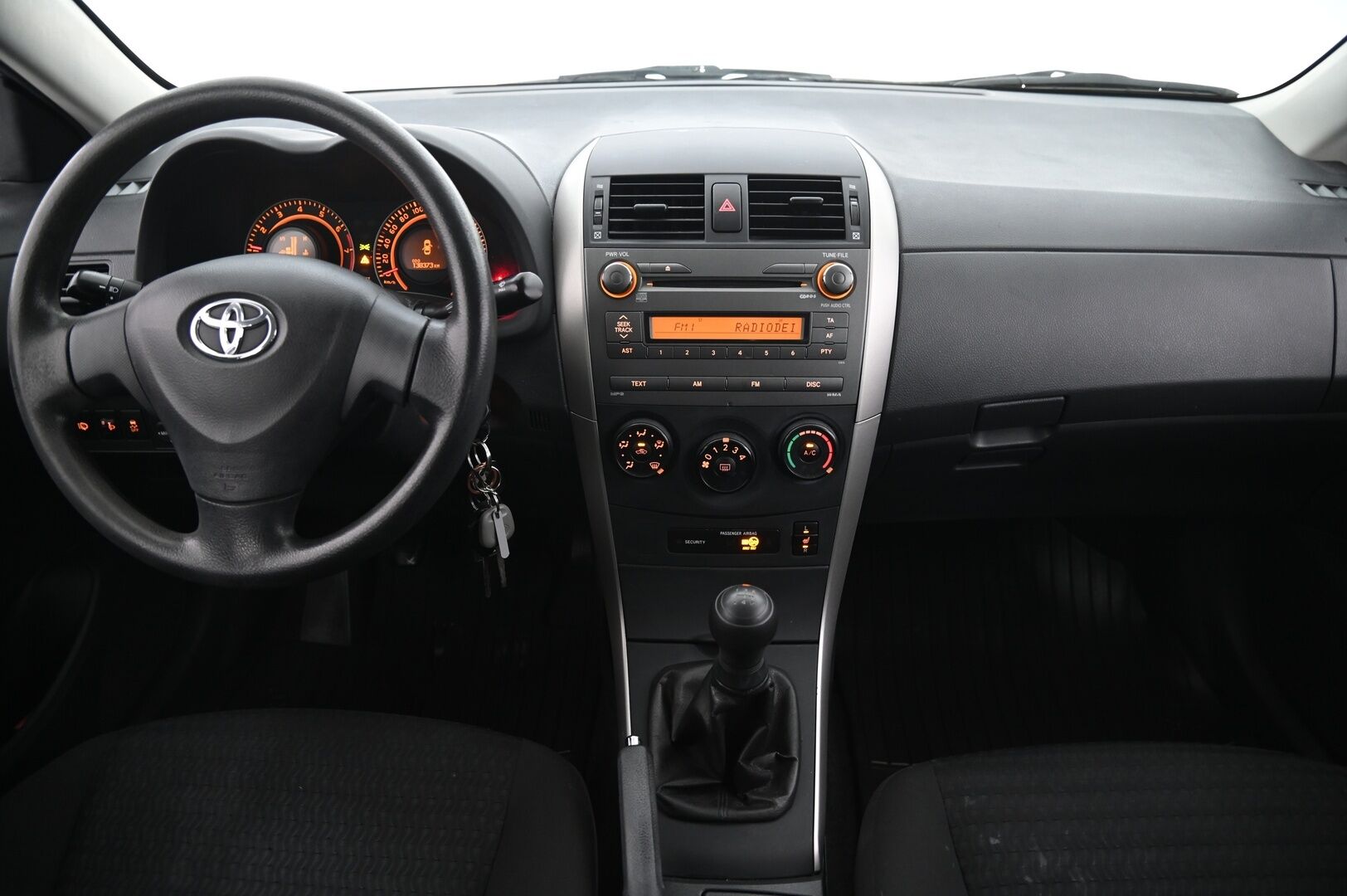 Toyota Corolla 2009 1,6 Dual VVT-i * Lohkolämmitin / 2 Renkaat / Juuri huollettu * - Juuri huollettu Toyota maltillisilla kilometreillä!