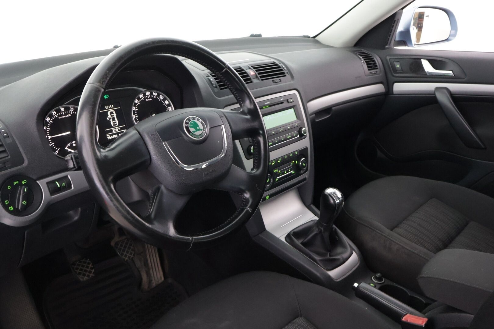 Skoda Octavia 2009 1,9 TDI Elegance - ** Tämä myydään huutokaupat.comissa