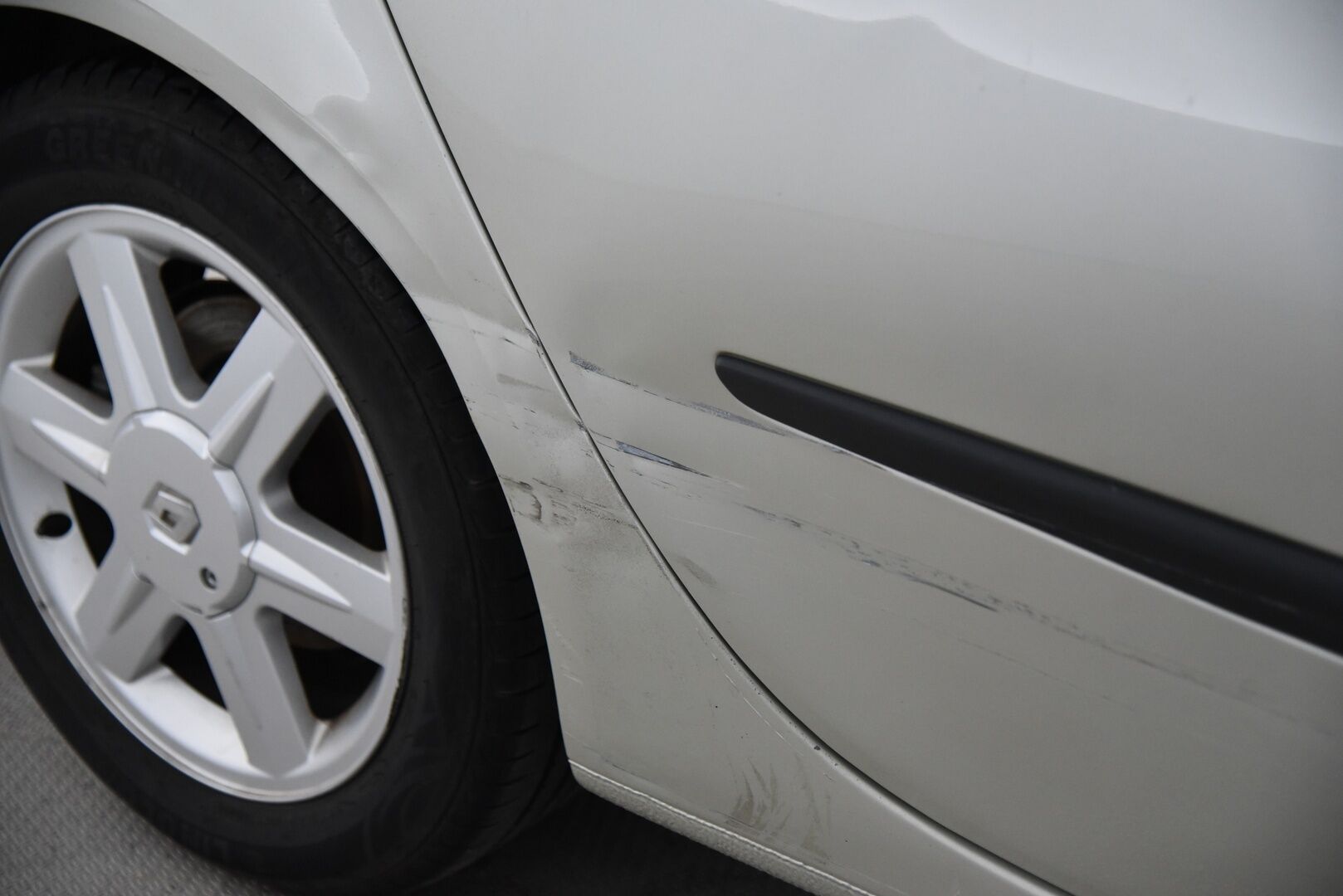 Renault Laguna 2007 5D LAGUNA BREAK 1.6 / Myydään huutokaupat.com:issa! - Myydään Huutokaupat.com:issa