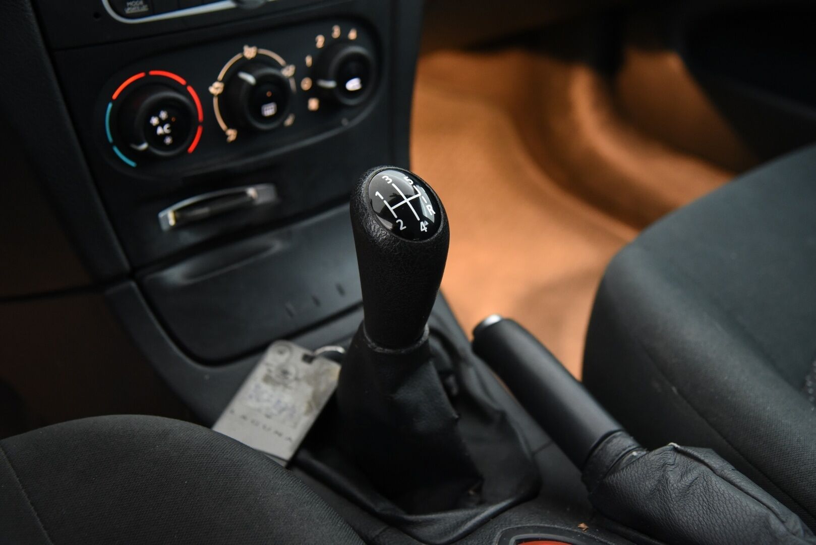 Renault Laguna 2007 5D LAGUNA BREAK 1.6 / Myydään huutokaupat.com:issa! - Myydään Huutokaupat.com:issa