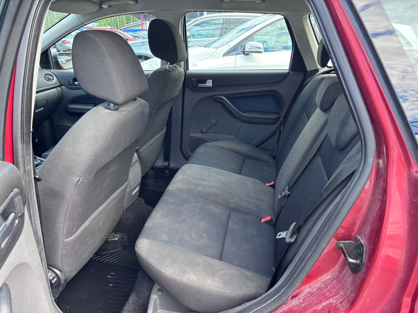 Ford Focus 2007 5D FOCUS STW 1.6VCT-DA3/264 - YritysOutlet - Myydään vain yrityksille - | Juuri katsastettu! | Todella kattavat huollot | 2x renkaat ja vanteet |