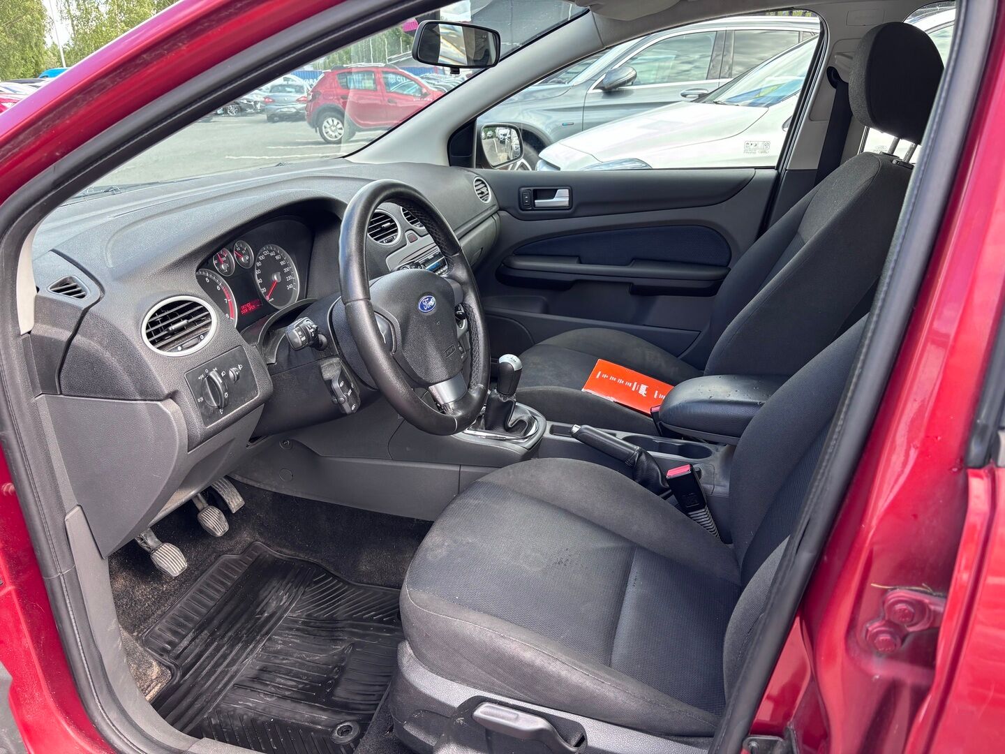 Ford Focus 2007 5D FOCUS STW 1.6VCT-DA3/264 - YritysOutlet - Myydään vain yrityksille - | Juuri katsastettu! | Todella kattavat huollot | 2x renkaat ja vanteet |