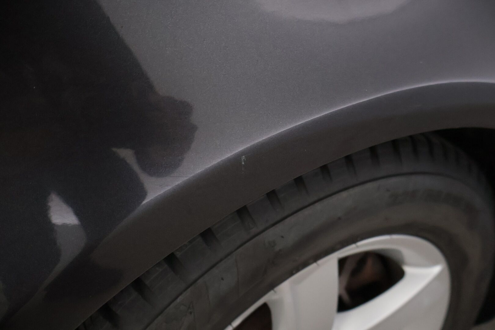 Audi A4 2009 Avant 2,0 TFSI quattro 100V * Sporttipenkit / Xenon / Vakkari / Neliveto * YritysOutlet - Myydään vain yrityksille * - * Tämä auto myydään YritysOutlet -valikoimasta vain yritykselle / Suomi-auto / Kahdet renkaat Audin alumiinivanteilla! *