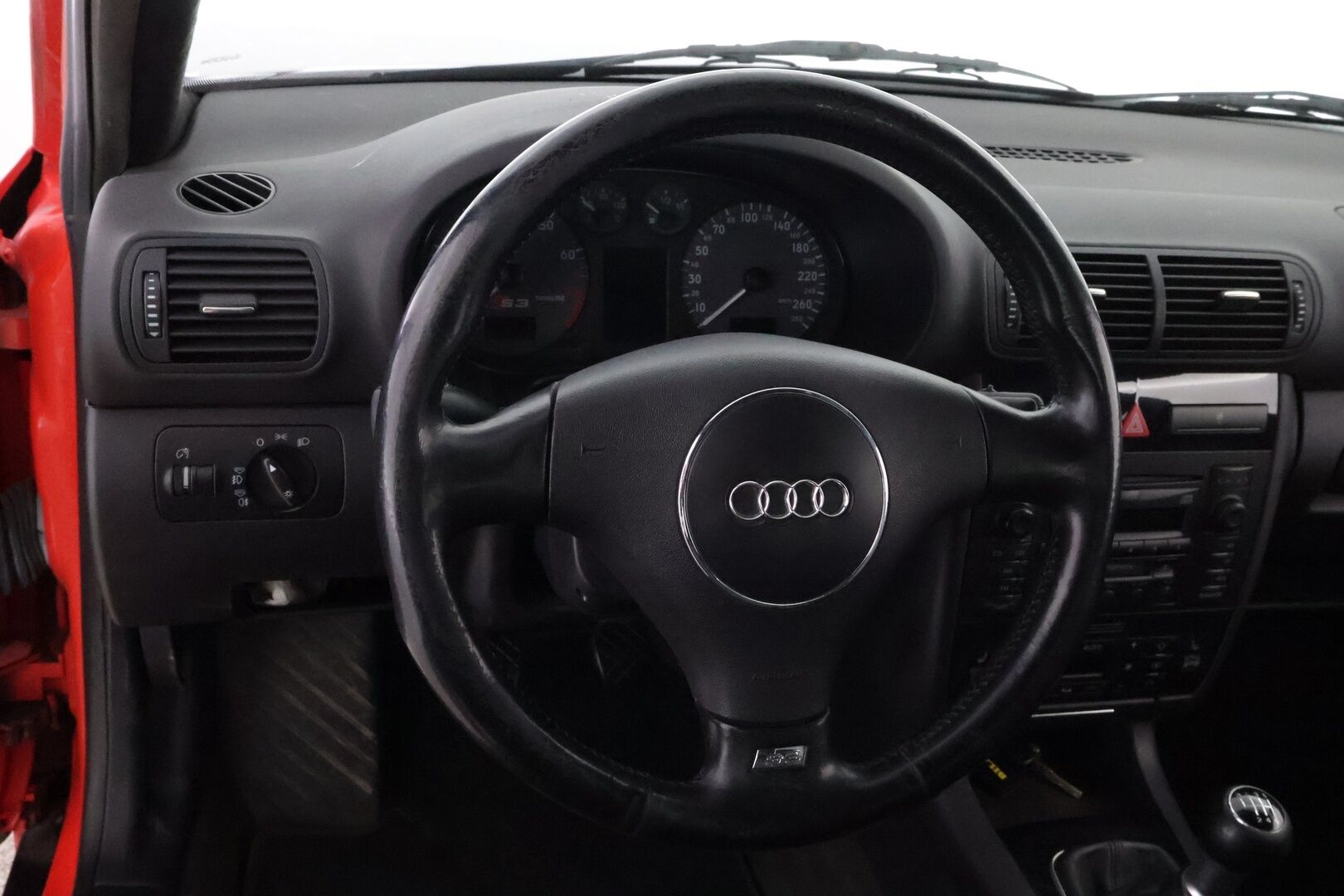 Audi S3 2001 - YritysOutlet - Myydään vain yrityksille - - YritysOutlet - Myydään vain yrityksille