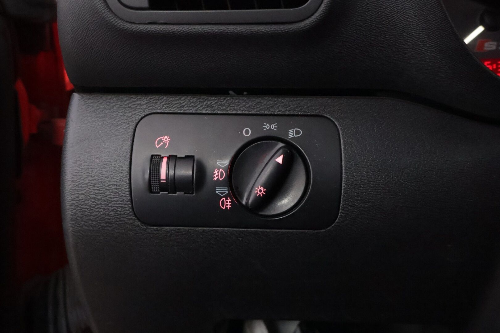 Audi S3 2001 - YritysOutlet - Myydään vain yrityksille - - YritysOutlet - Myydään vain yrityksille