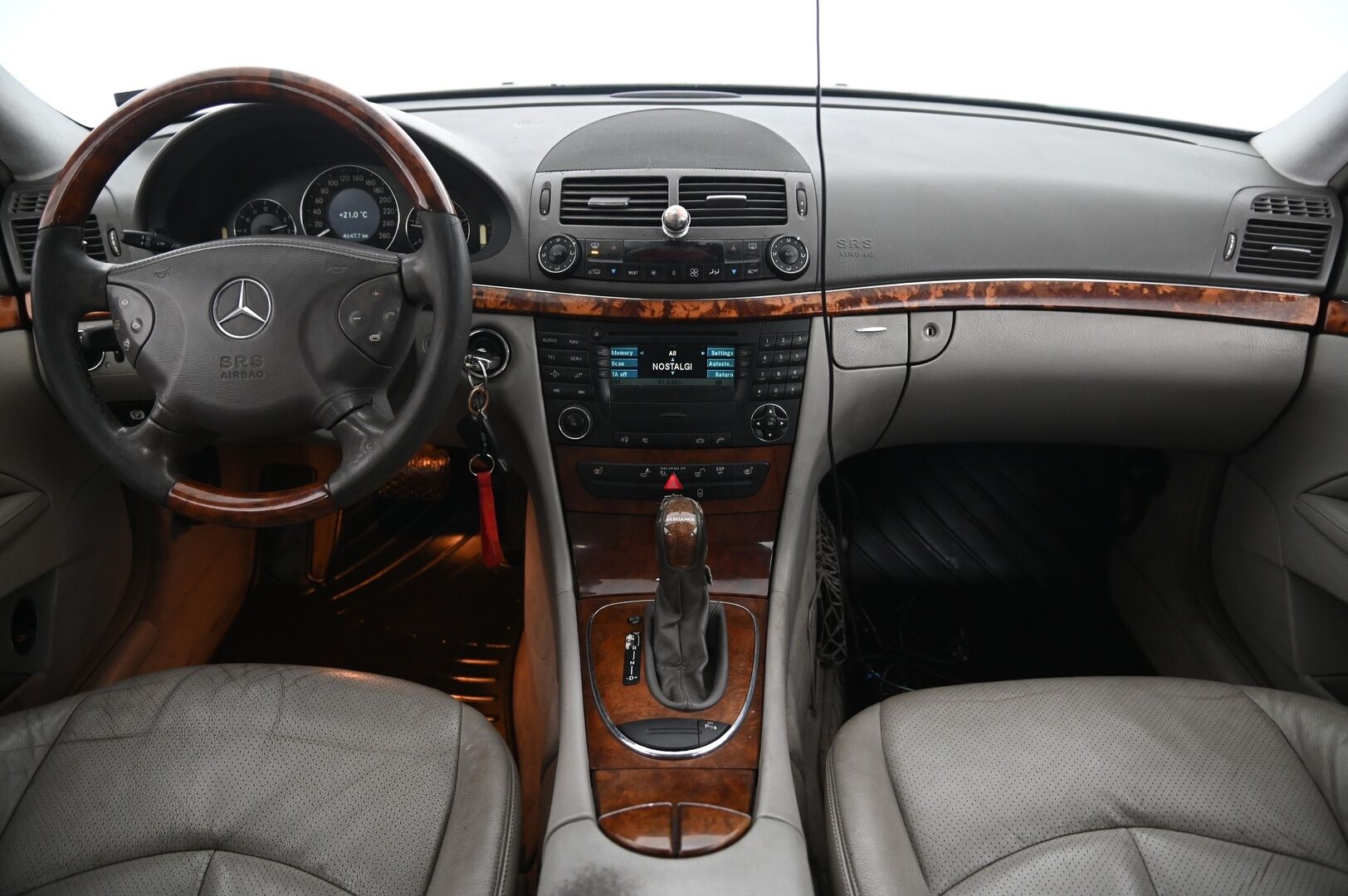 Mercedes-Benz E 2005 270 CDI Sedan * MYYDÄÄN HUUTOKAUPAT.COM * - MYYDÄÄN HUUTOKAUPAT.COM