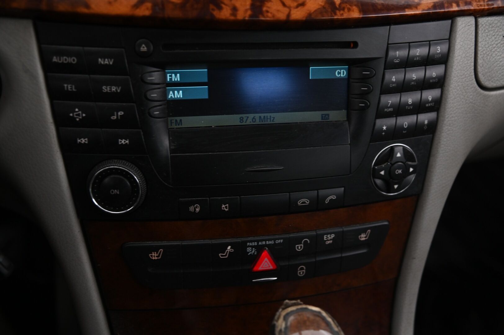 Mercedes-Benz E 2005 270 CDI Sedan * MYYDÄÄN HUUTOKAUPAT.COM * - MYYDÄÄN HUUTOKAUPAT.COM