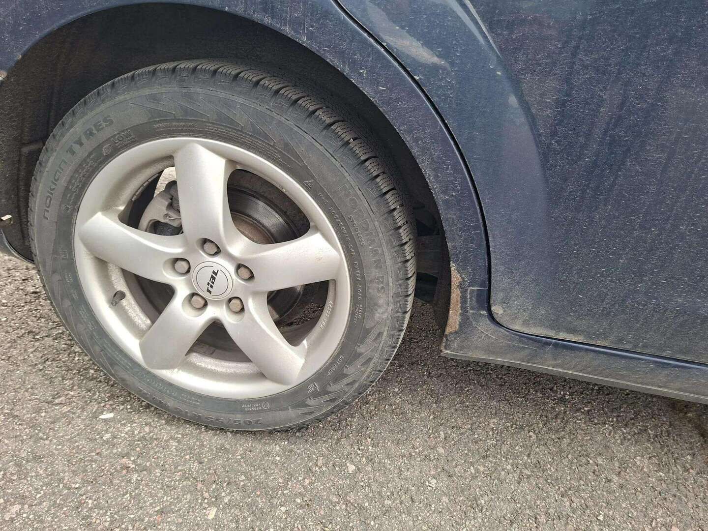 Ford Focus 2010 1,6 100 hv Trend Design M5 Wagon - YritysOutlet - Myydään vain yrityksille - *YritysOutlet - Myydään vain yrityksille - 2x renkaat / Lohkolämmitin sisäpistokkeella / Automaattinen ilmastointi