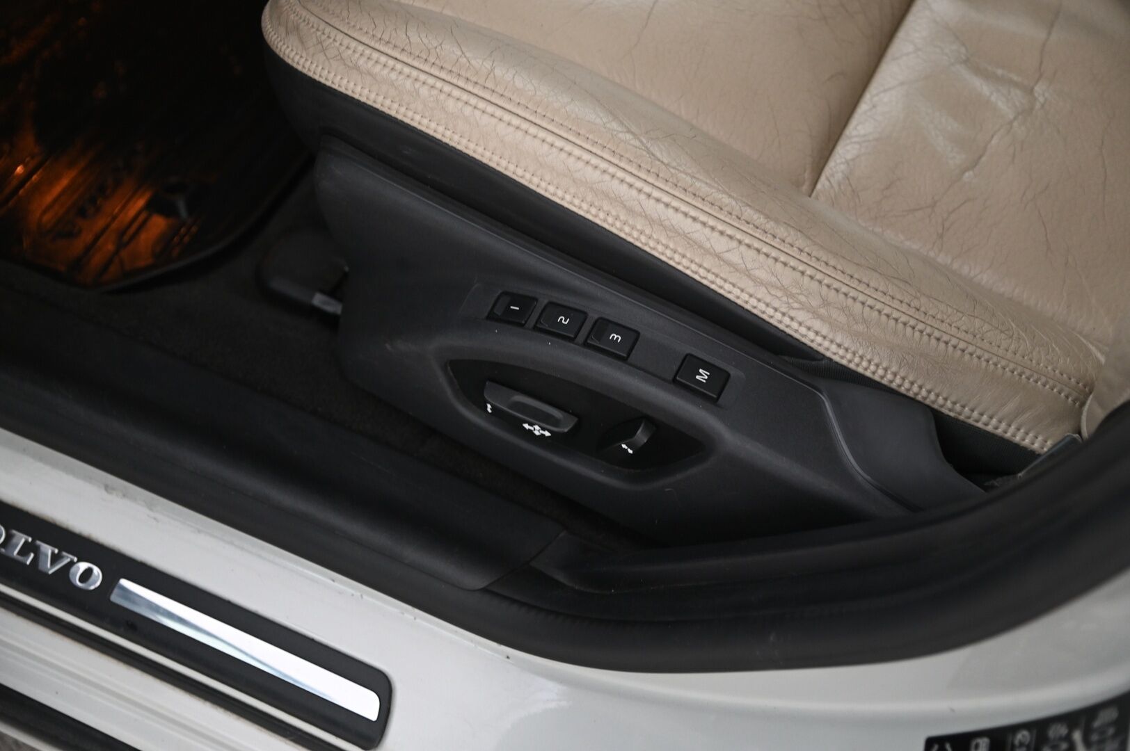 Volvo S60 2011 D3 Summum Business aut * MYYDÄÄN HUUTOKAUPPA.COM * - MYYDÄÄN HUUTOKAUPAT.COM 