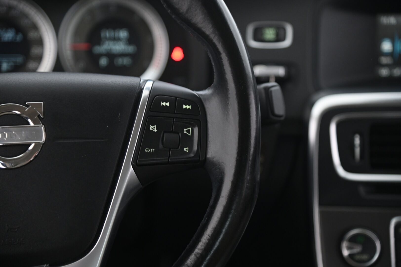 Volvo S60 2011 D3 Summum Business aut * MYYDÄÄN HUUTOKAUPPA.COM * - MYYDÄÄN HUUTOKAUPAT.COM 