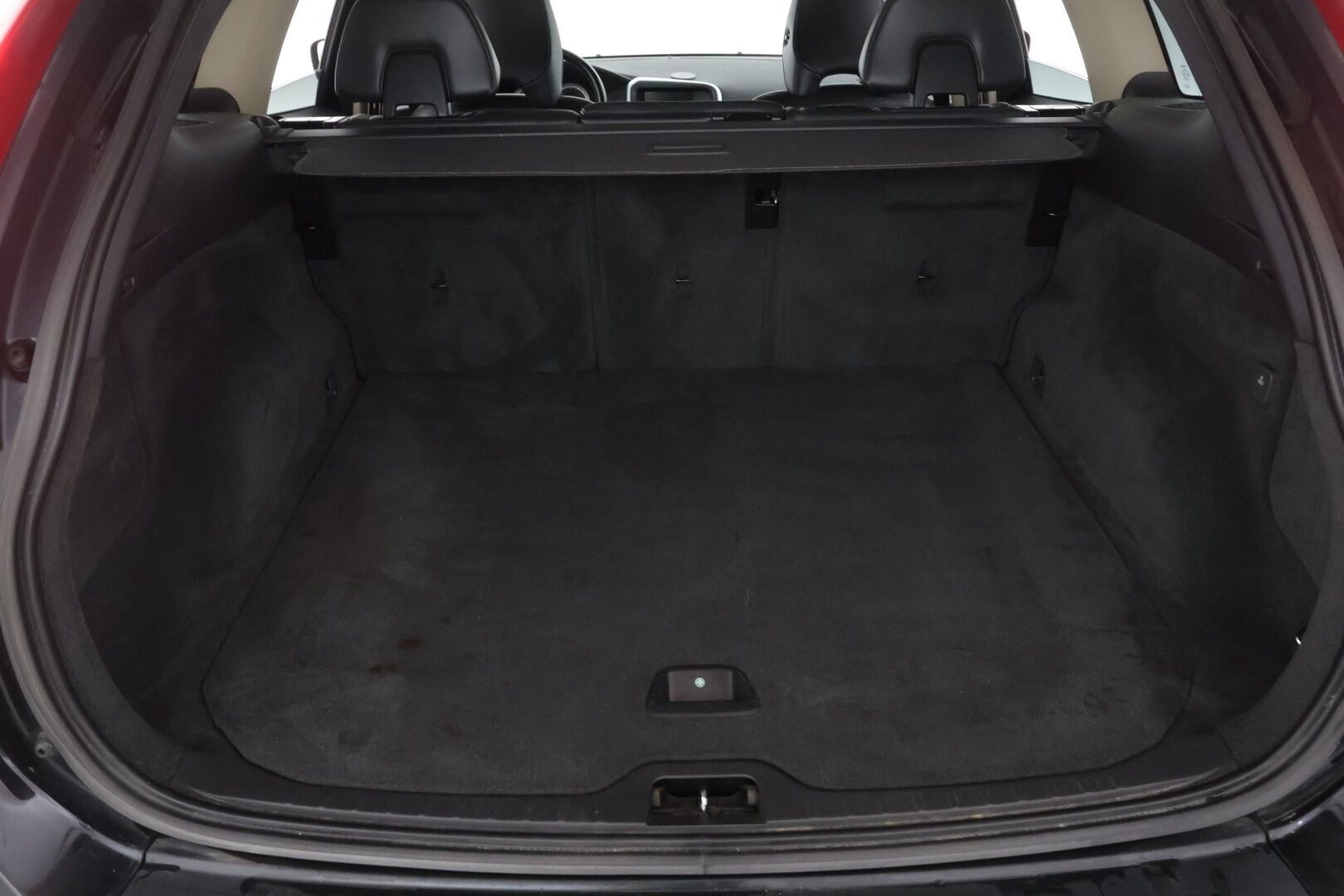 Volvo XC60 2011 D3 AWD Summum aut *Myydään Huutokaupat.com* - | Muistipenkki | Webasto | Koukku | Bluetooth | Hihna tehty 08/24 | *Myydään Huutokaupat.com*