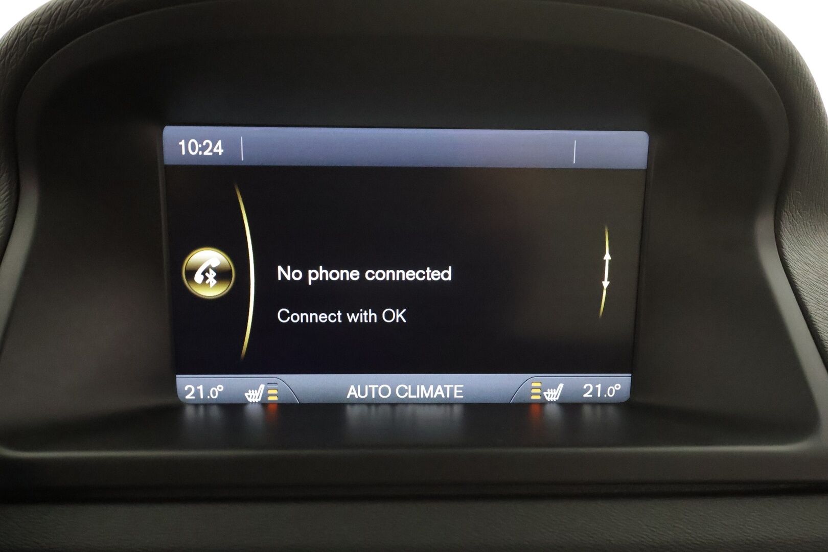 Volvo XC70 2013 D5 AWD Summum aut * Vakkari / Webasto / Koukku / Muistipenkki / Xenon / Blis / P.tutkat / Kattoluukku * - Suomi-auto / Kahdet renkaat - HULLUT AVAJAISHULINAT KORKOTARJOUS 3,29 %