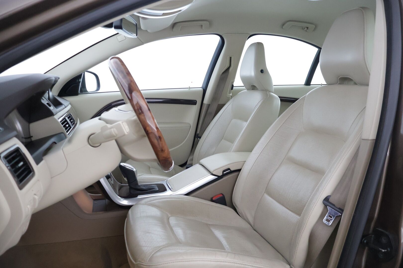 Volvo S80 2012 D3 Summum aut * Webasto / Vakkari / Ilmastoidut penkit / Koukku / Nahkasisusta / Keyless * - *Todella Kovilla Varusteilla / 2X renkaat / Jakopää vaihdettu *