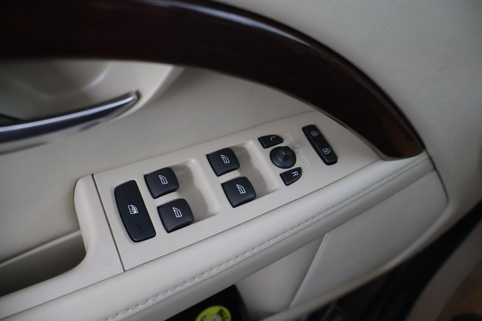 Volvo S80 2012 D3 Summum aut * Webasto / Vakkari / Ilmastoidut penkit / Koukku / Nahkasisusta / Keyless * - *Todella Kovilla Varusteilla / 2X renkaat / Jakopää vaihdettu *