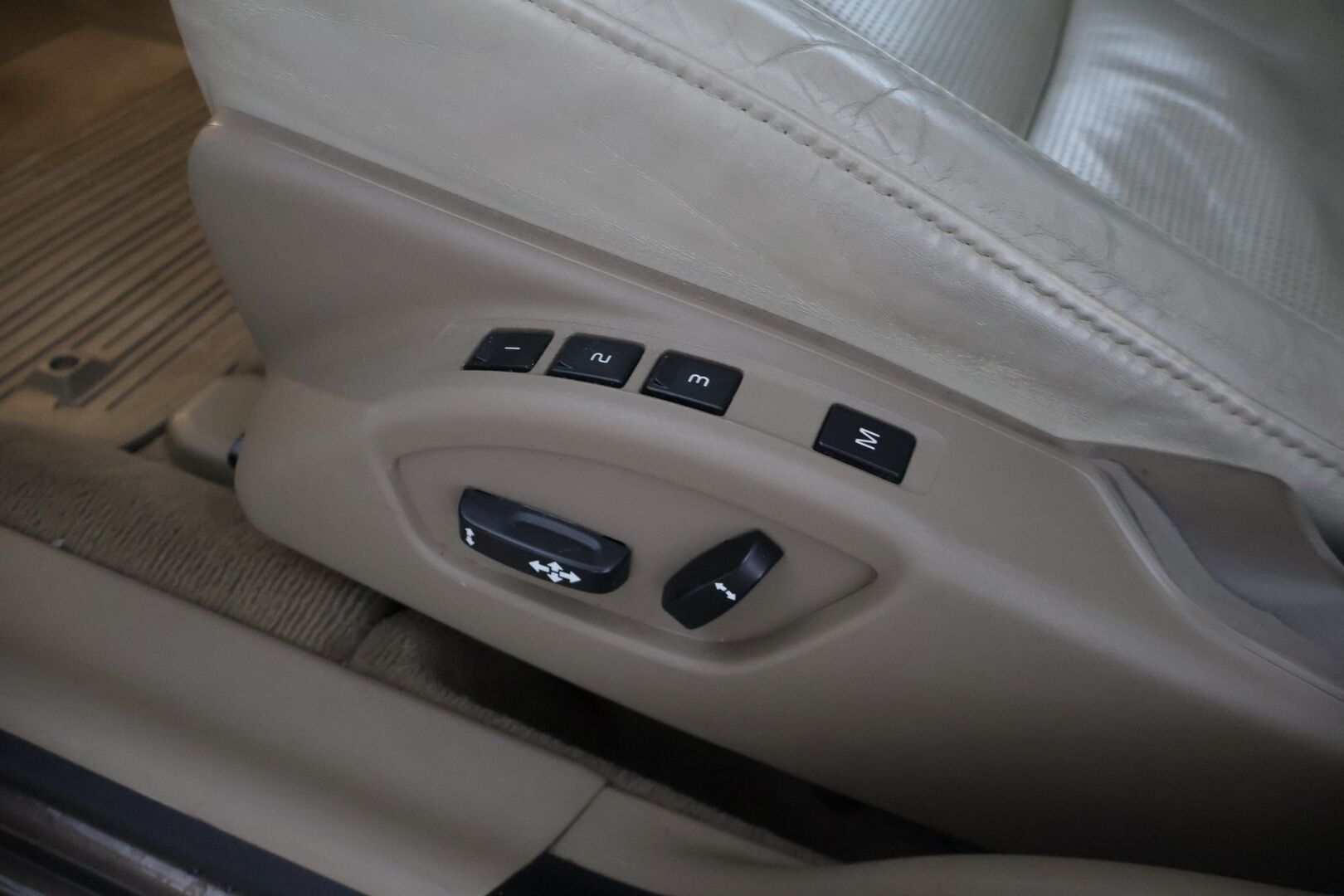 Volvo S80 2012 D3 Summum aut * Webasto / Vakkari / Ilmastoidut penkit / Koukku / Nahkasisusta / Keyless * - *Todella Kovilla Varusteilla / 2X renkaat / Jakopää vaihdettu *