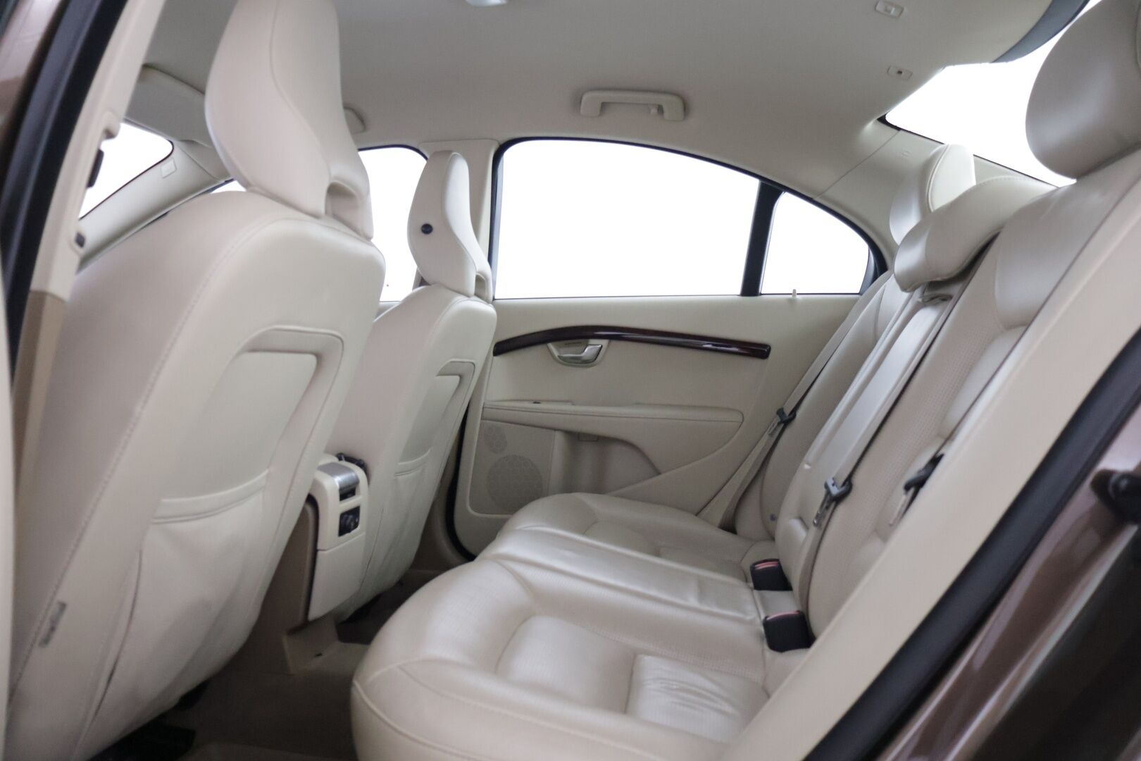 Volvo S80 2012 D3 Summum aut * Webasto / Vakkari / Ilmastoidut penkit / Koukku / Nahkasisusta / Keyless * - *Todella Kovilla Varusteilla / 2X renkaat / Jakopää vaihdettu *