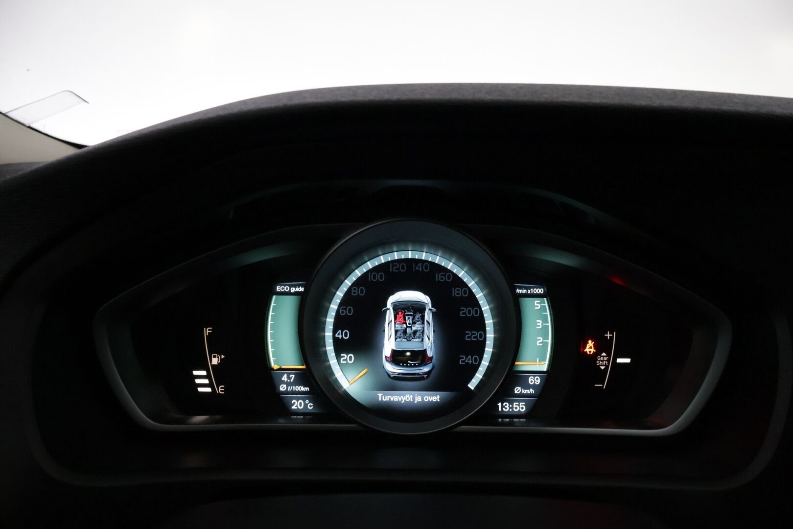 Volvo V40 2013 D2 Momentum *ACC / Webasto / BLIS / P.Kamera / Digimittari / KeyLessGo* - Jakohihna vaihdettu / Adaptiivinen vakkari yms.*