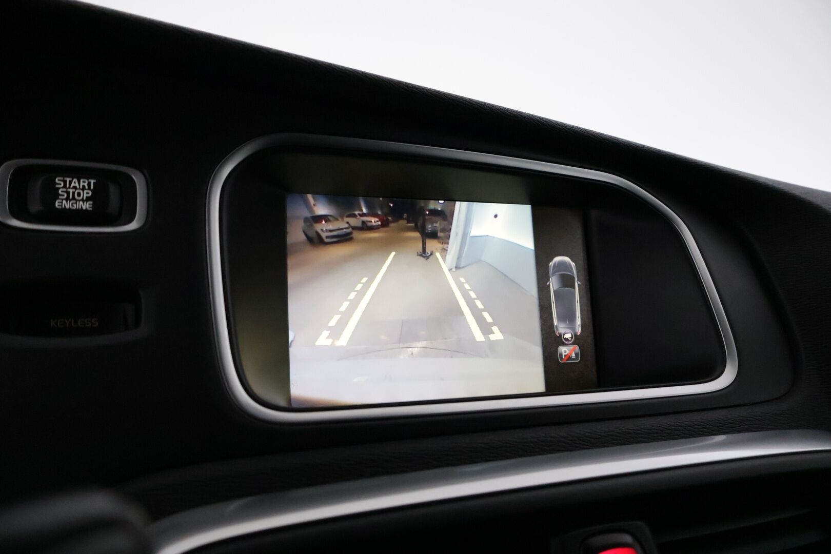 Volvo V40 2013 D2 Momentum *ACC / Webasto / BLIS / P.Kamera / Digimittari / KeyLessGo* - Jakohihna vaihdettu / Adaptiivinen vakkari yms.*