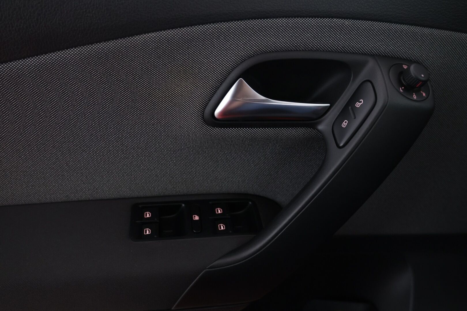 Volkswagen Polo 2012 GTI 1,4 TSI 132 kW (180 hv) DSG-automaatti 4-ovinen - Vakkari / Tutkat / Lohko + sisä / Bluetooth / Juuri Huollettu!