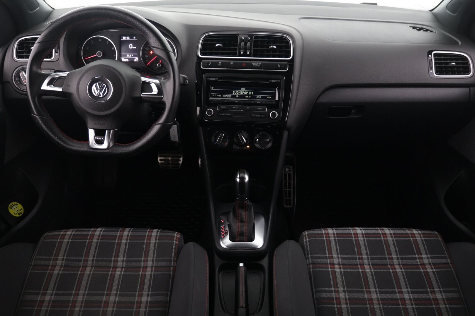 Volkswagen Polo 2012 GTI 1,4 TSI 132 kW (180 hv) DSG-automaatti 4-ovinen - Vakkari / Tutkat / Lohko + sisä / Bluetooth / Juuri Huollettu!