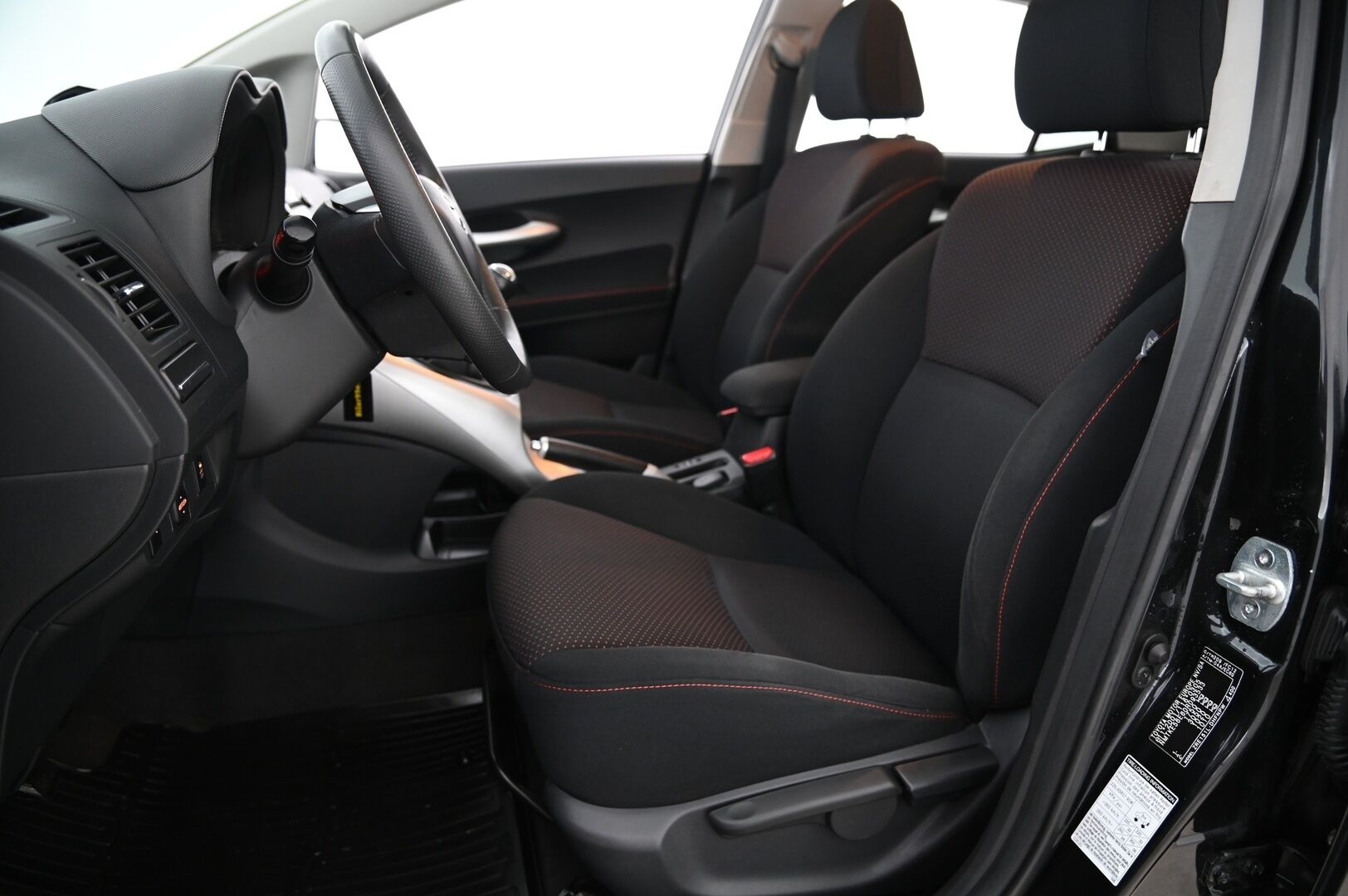 Toyota Auris 2012 1,6 Valvematic Style Edition 5ov *Vakkari / 2.Omisteinen / Lohko / Aut.Ilmastointi* - Leimattu Elokuussa /  Juuri Huollettu / 2x hyvät renkaat ja vanteet