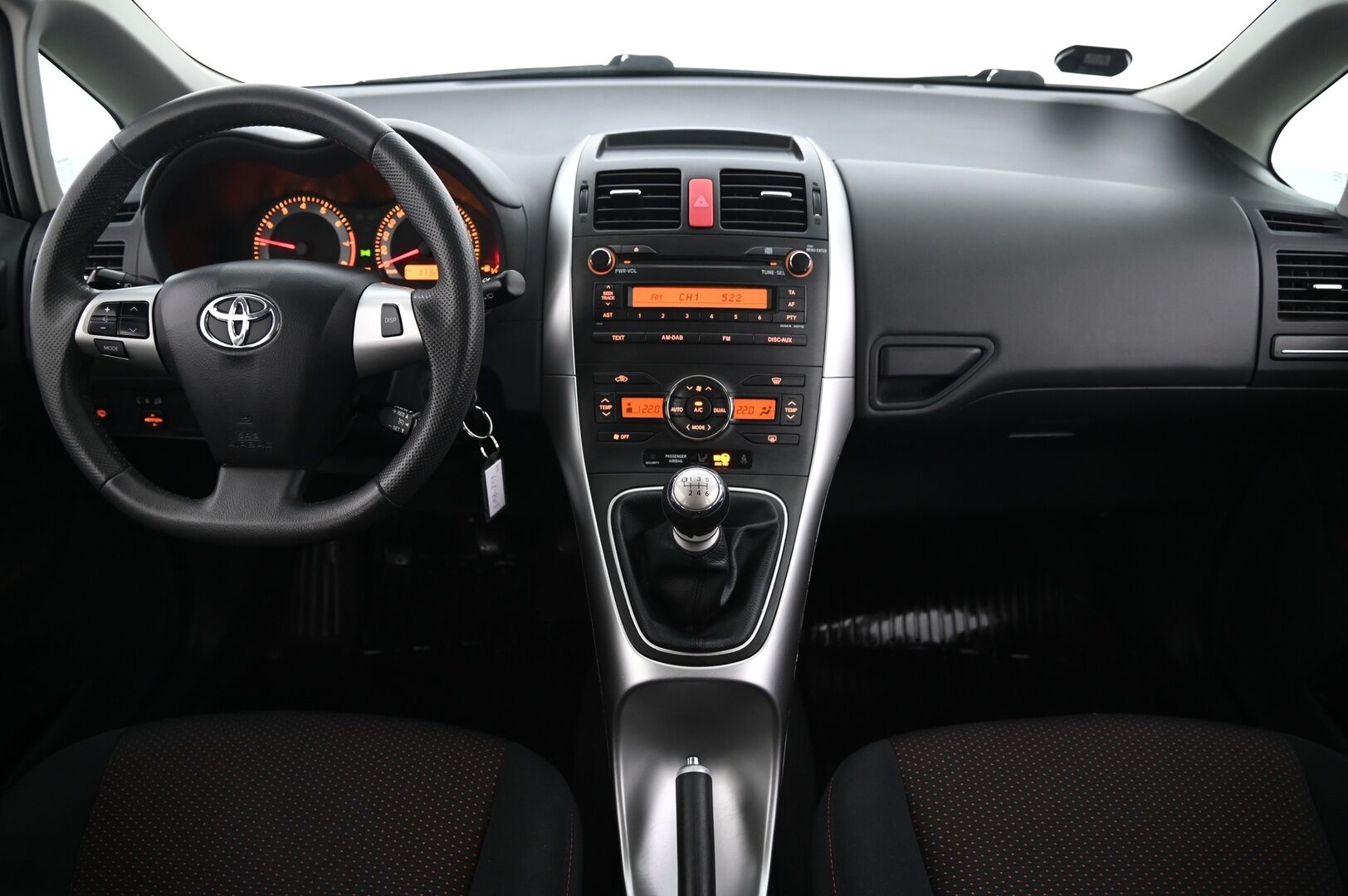 Toyota Auris 2012 1,6 Valvematic Style Edition 5ov *Vakkari / 2.Omisteinen / Lohko / Aut.Ilmastointi* - Leimattu Elokuussa /  Juuri Huollettu / 2x hyvät renkaat ja vanteet
