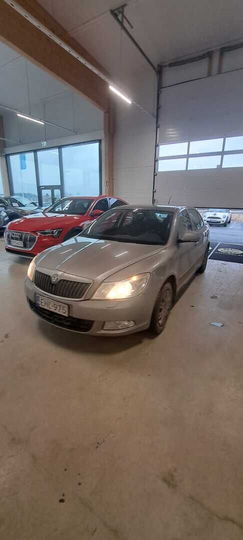 Skoda Octavia 2012 - YritysOutlet - Myydään vain yrityksille
