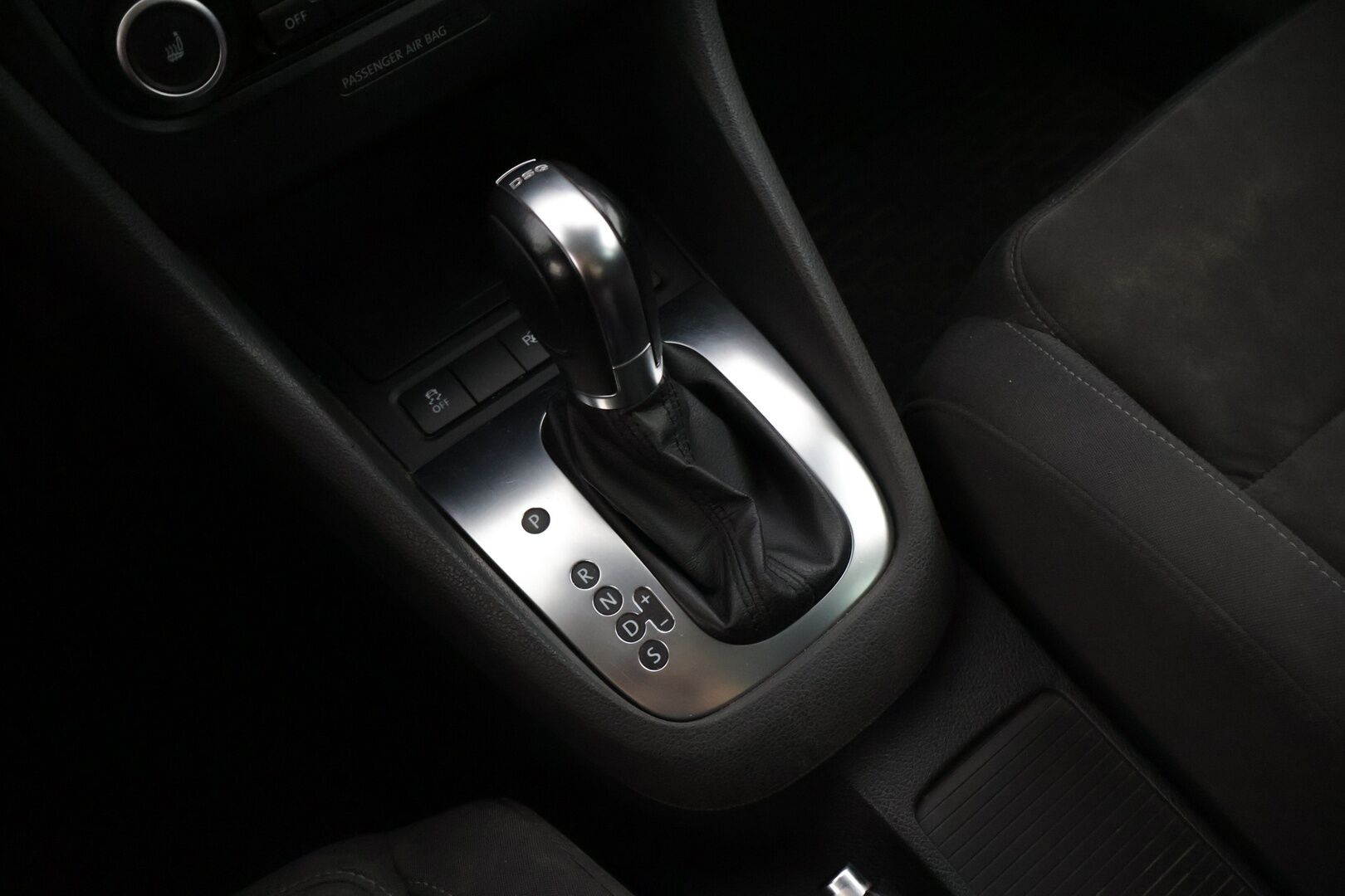Volkswagen Golf 2012 Variant Highline 1,4 TSI 90 kW * Huutokaupat.com / Suomiauto / Xenon / Tutkat / Lohkolämmitin / Aut. ilmastointi * - *Juuri huollettu 201tkm kohdalla! / Kahdet renkaat / Ikäisekseen siistikuntoinen yksilö!*