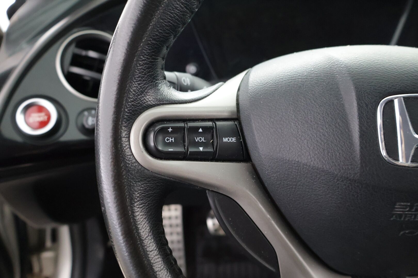Honda Civic 2008 5D 1,8i Sport - Myydään Huutokaupat.com - Manuaali | Lohko | Koukku | Vakkari