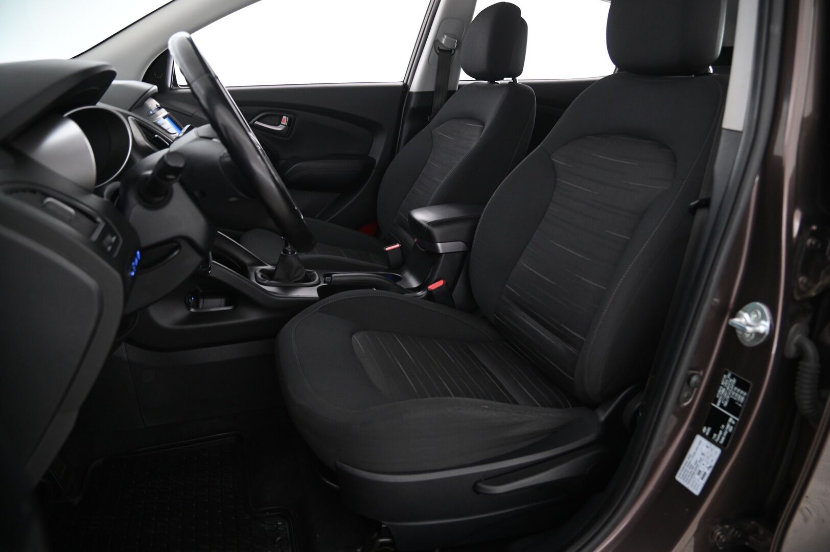 Hyundai ix35 2014 4WD 2,0 CRDi 100kW 6MT Comfort - Vetokoukku | Lohko | Suomi-auto | 2 Renkaat