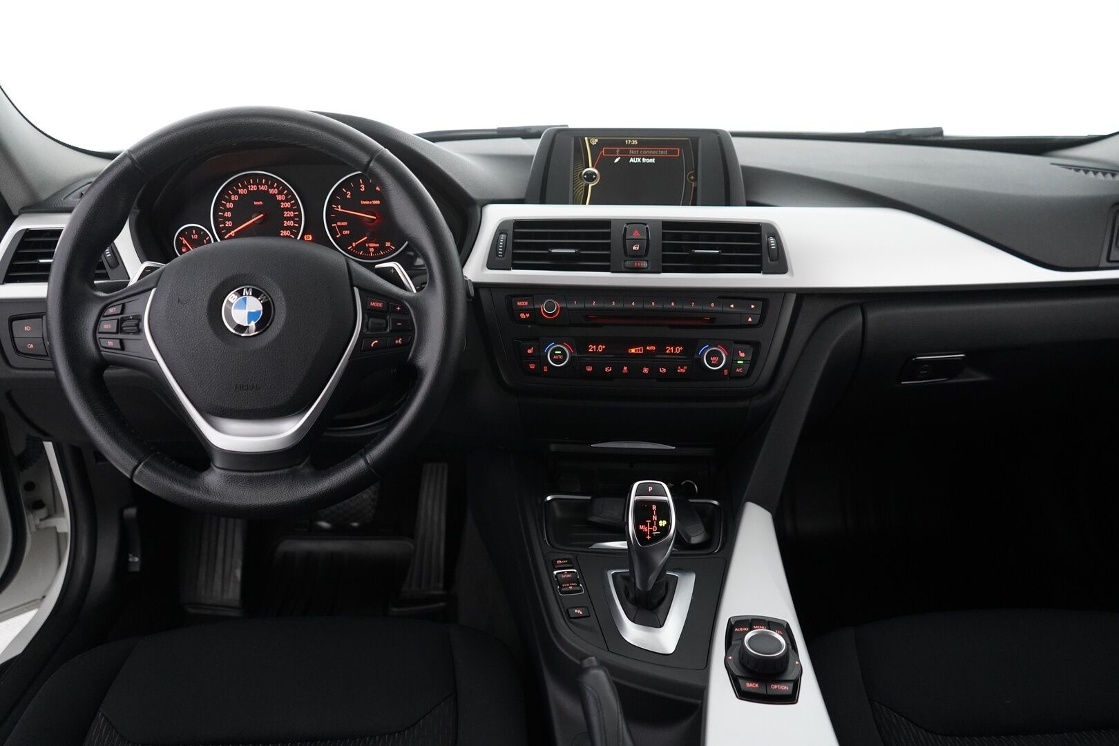 BMW 320 2013 TwinPower Turbo A xDrive F30 Sedan Business Automatic * Webasto / Vakkari / Tutka * - Suomi-auto / Kahdet BMW vanteet / Polttoainekäyttöinen Lisälämmitin - Osta nyt, maksa vasta ensi vuonna