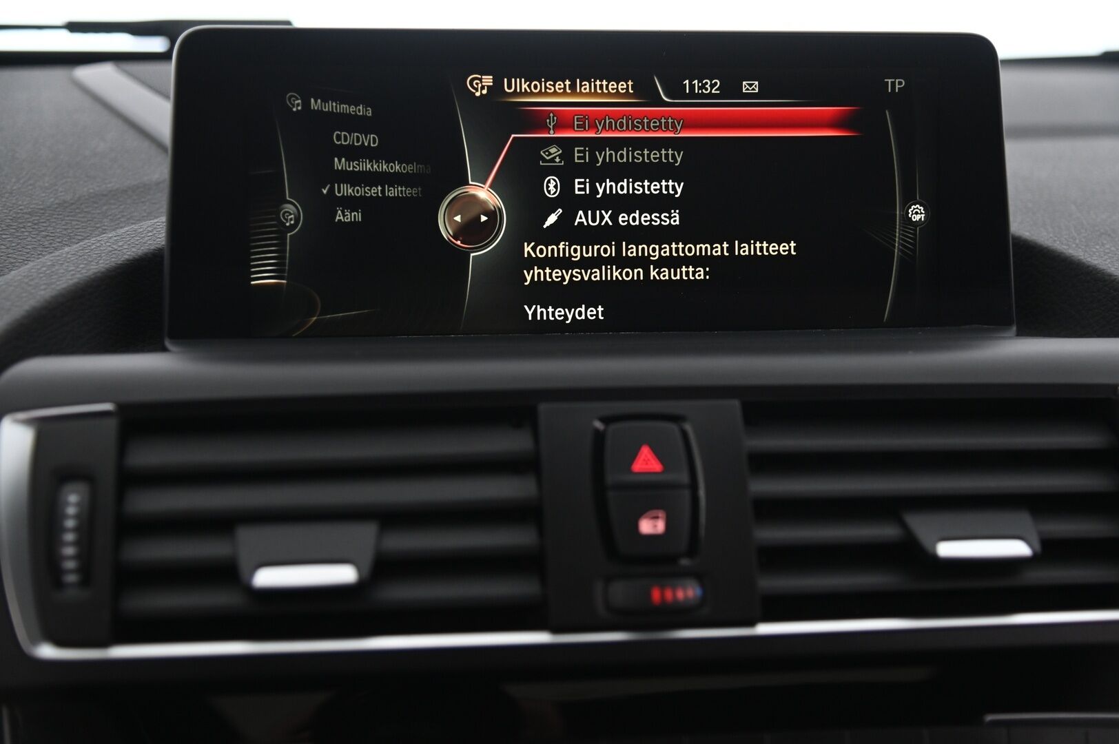 BMW 135 2015 F21 Hatchback M135i A xDrive - Proff navi | Kattoikkuna | H&K | Nahkasisusta | Mhd stage 2 | Xhp stage 3 | 02/26 leimattu