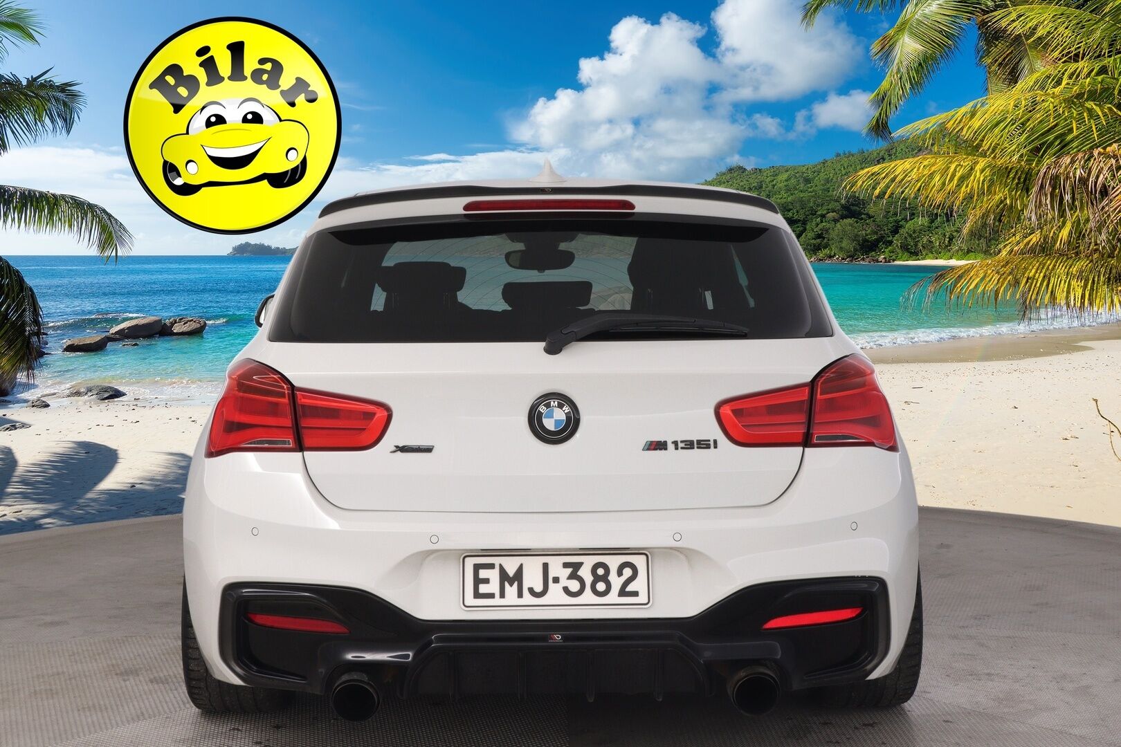 BMW 135 2015 F21 Hatchback M135i A xDrive - Proff navi | Kattoikkuna | H&K | Nahkasisusta | Mhd stage 2 | Xhp stage 3 | 02/26 leimattu