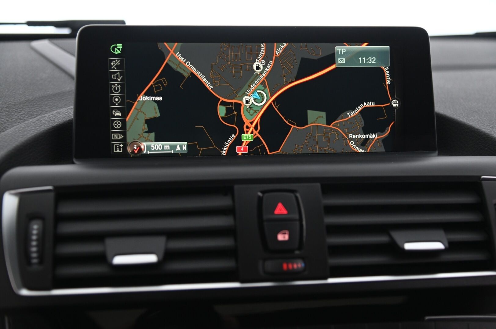 BMW M135I 2015 F21 Hatchback M135i A xDrive - Proff navi | Kattoikkuna | H&K | Nahkasisusta | Mhd stage 2 | Xhp stage 3 | 02/26 leimattu | Muistipenkit | 2x renkaat&alumiinivanteet