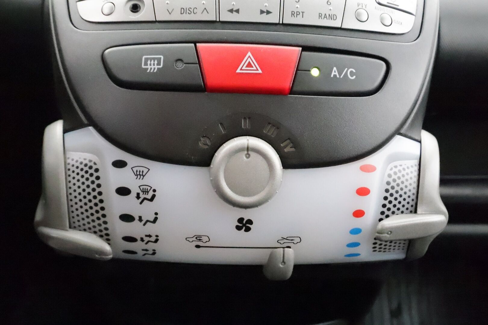 Toyota AYGO 2013 1,0 VVT-i Aygo Cool 5ov - | AUX&CD | Suomi-auto | Kahdet Renkaat |