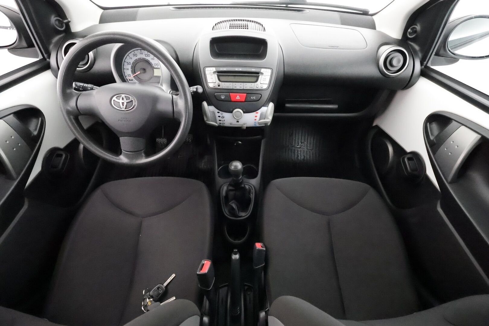 Toyota AYGO 2013 1,0 VVT-i Aygo Cool 5ov - | AUX&CD | Suomi-auto | Kahdet Renkaat |