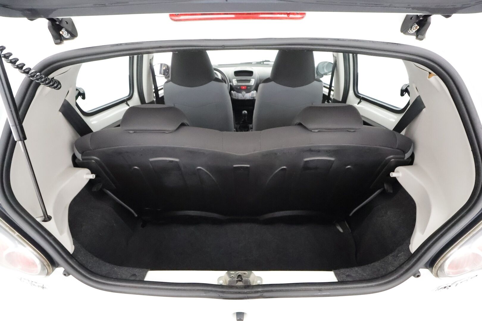Toyota AYGO 2013 1,0 VVT-i Aygo Cool 5ov - | AUX&CD | Suomi-auto | Kahdet Renkaat |