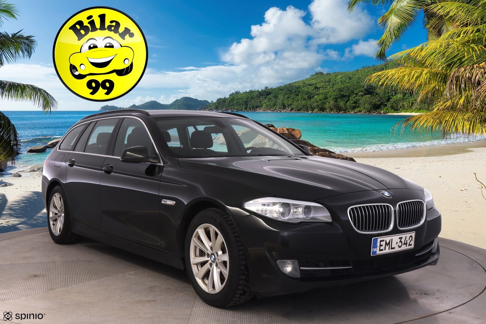 BMW 520 2013 TwinPower Turbo A F11 Touring Business Automatic *Vakionopeudensäädin / Lohko+S.lämmitin / Vetokoukku / S.Luukku* - *Asiallisesti huollettu / Kahdet hyvät renkaat alumiinivantein / Juuri Katsastettu!*