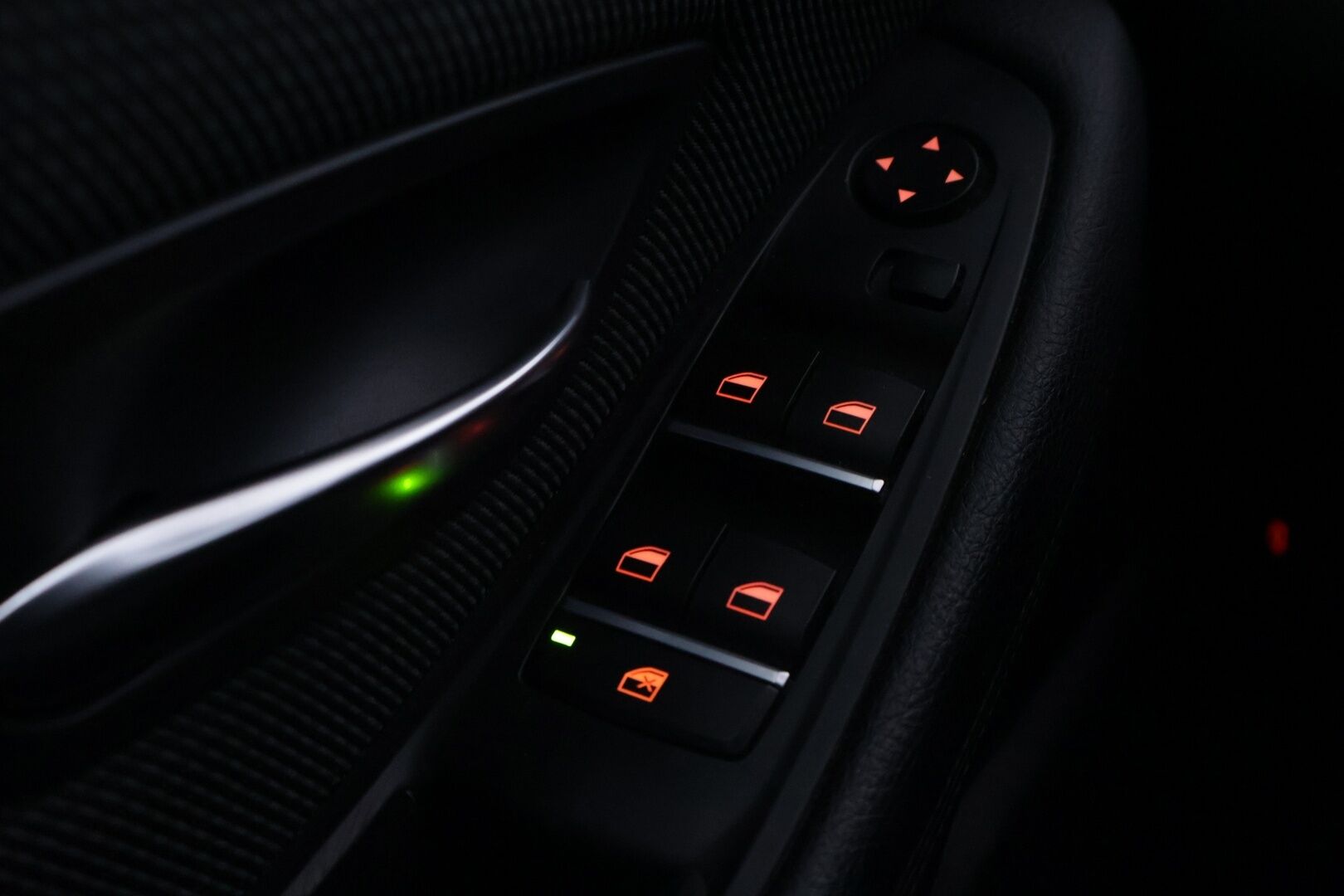 BMW 520 2013 TwinPower Turbo A F11 Touring Business Automatic *Vakionopeudensäädin / Lohko+S.lämmitin / Vetokoukku / S.Luukku* - *Asiallisesti huollettu / Kahdet hyvät renkaat alumiinivantein*