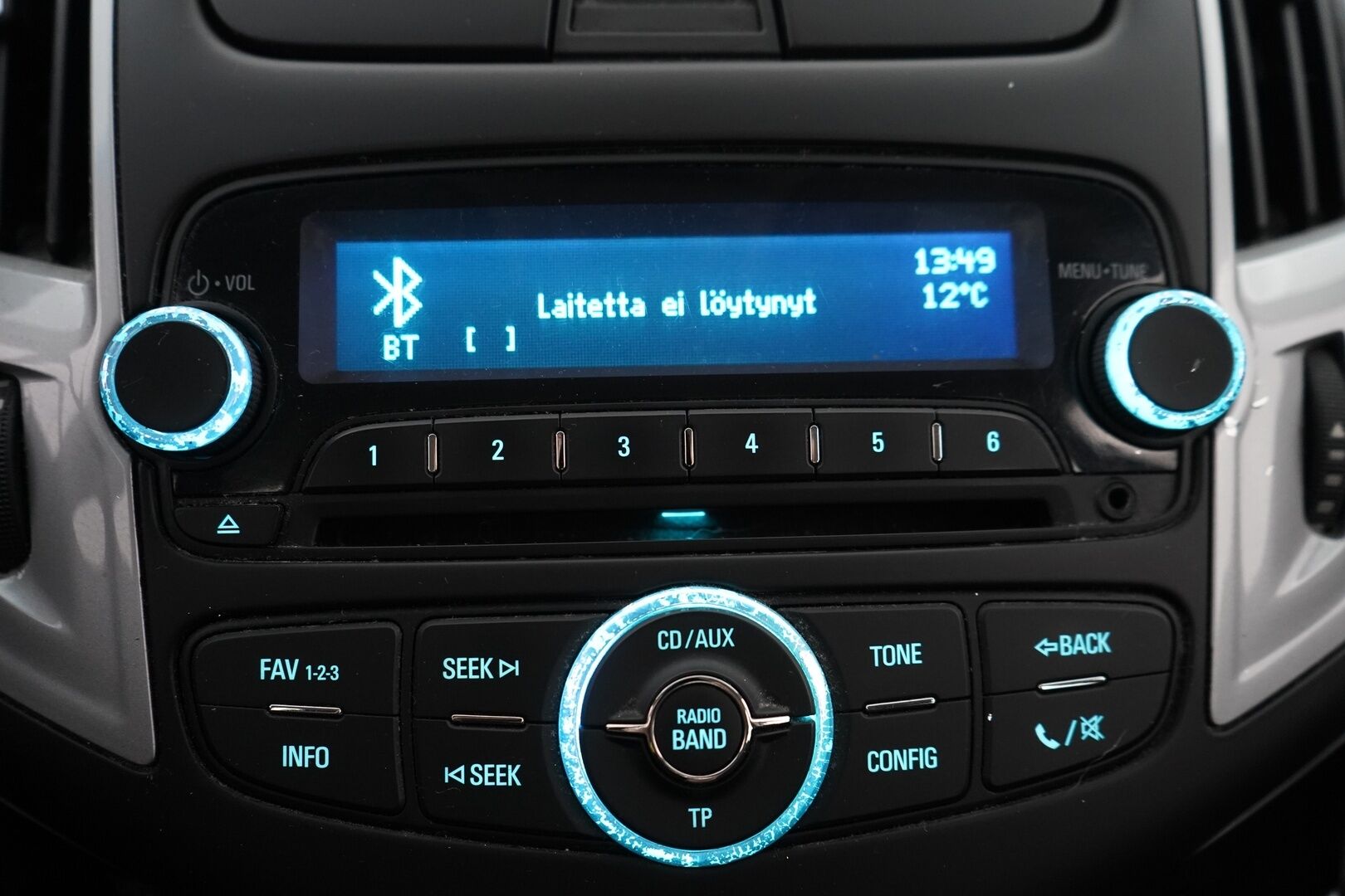 Chevrolet Cruze 2013 SW LT 1,6 91kW MT5 * Vetokoukku / Ilmastointi / Bluetooth / Lohko / Vakkari * - Suomi-auto / Kahdet renkaat alumiinivantein / Myydään juuri katsastettuna