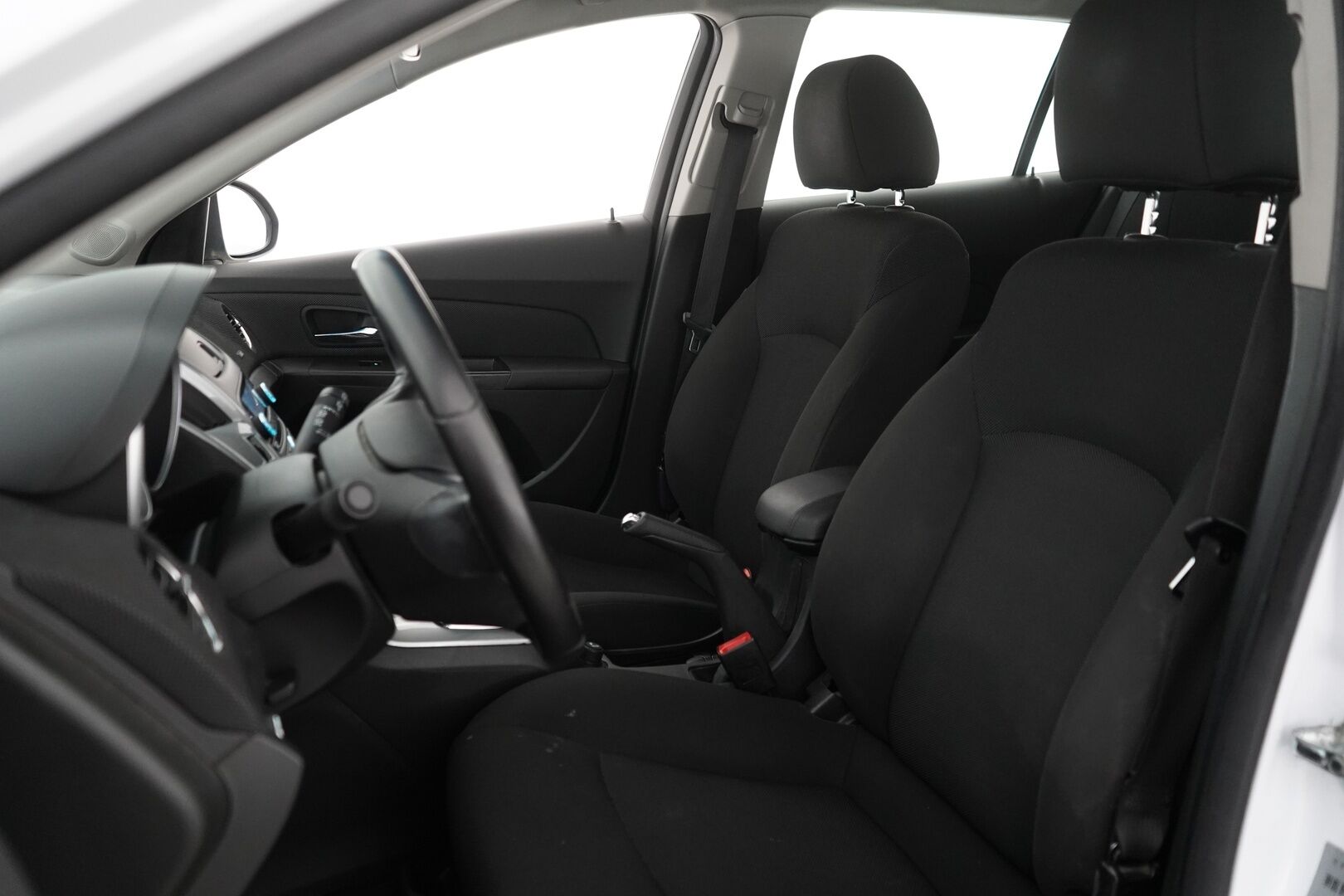 Chevrolet Cruze 2013 SW LT 1,6 91kW MT5 * Vetokoukku / Ilmastointi / Bluetooth / Lohko / Vakkari * - Suomi-auto / Kahdet renkaat alumiinivantein / Myydään juuri katsastettuna