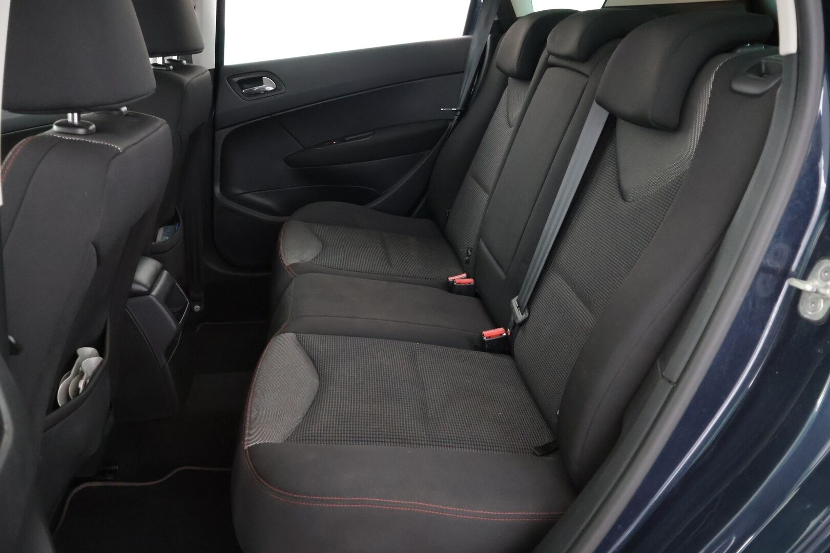 Peugeot 308 2013 SW Style Sportium VTi 120 *Myydään Huutokaupat.com* - *Myydään Huutokaupat.com* | P-Tutka | | Vetokoukku | Penkinlämmittimet | Lohko ja sisäpistoke | Hyvä huoltohistoria