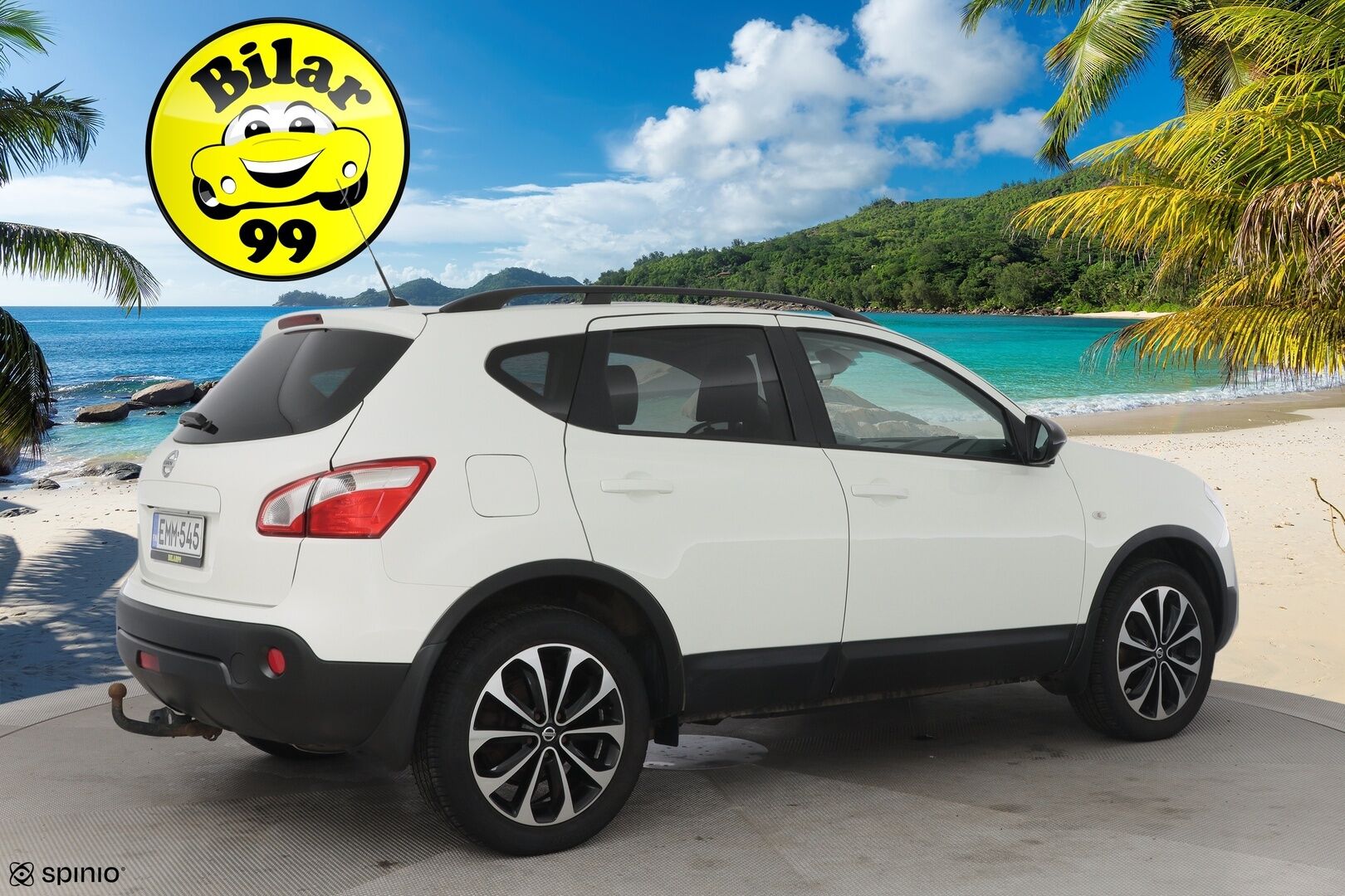Nissan Qashqai 2013 1,6L Stop / Start System Style 360 2WD 5M/T AVM * Lasikatto / Vetokoukku / 360 kamera / Lohko * - Tarkka huoltohistoria / 2x erittäin hyvät renkaat / Suomi-auto