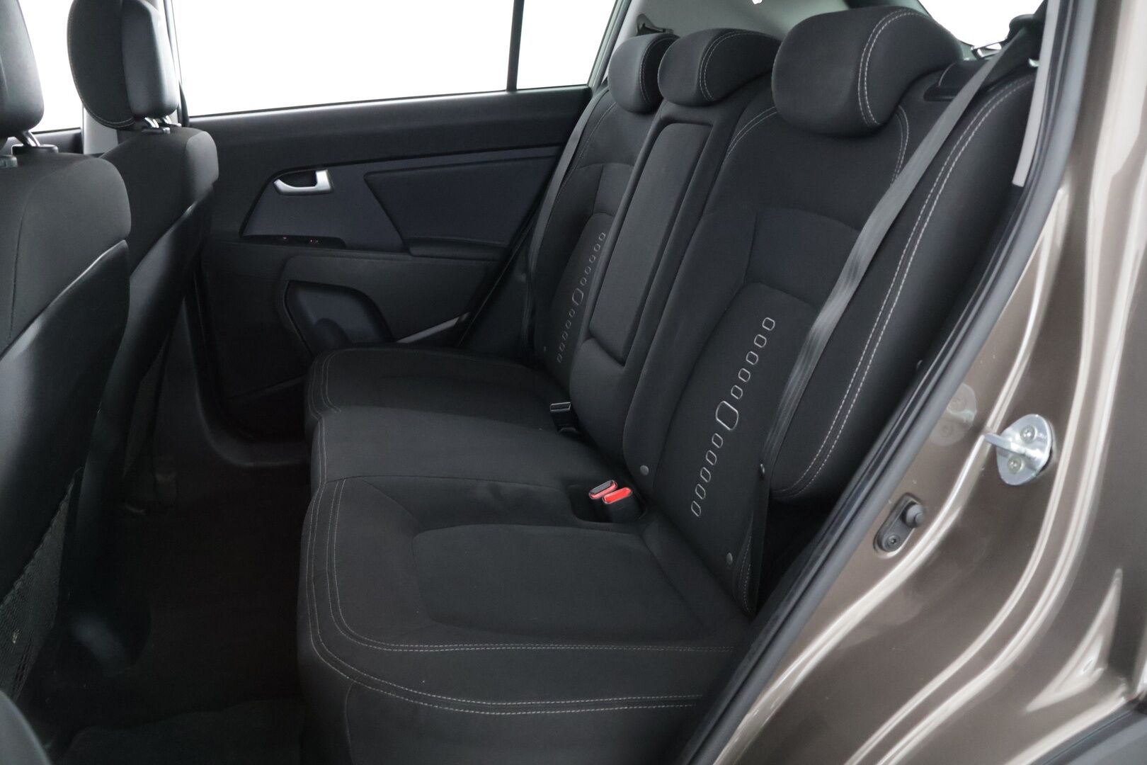 Kia Sportage 2014 1,6 ISG Urban Active EcoDynamics * Vakkari / Suomi-auto / AUX / Penkinlämmittimet * - * Juuri Katsastettu / P-Tutka / Huoltokirja / Ilmastointi / Kahdet renkaat * - HULLUT AVAJAISHULINAT KORKOTARJOUS 3,29 %