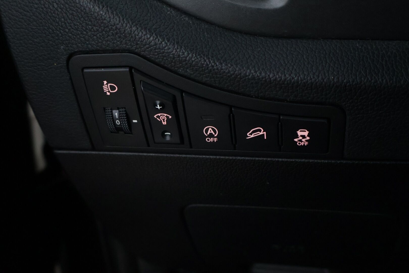 Kia Sportage 2014 1,6 ISG Urban Active EcoDynamics * Vakkari / Suomi-auto / AUX / Penkinlämmittimet * - * Juuri Katsastettu / P-Tutka / Huoltokirja / Ilmastointi / Kahdet renkaat * - HULLUT AVAJAISHULINAT KORKOTARJOUS 3,29 %