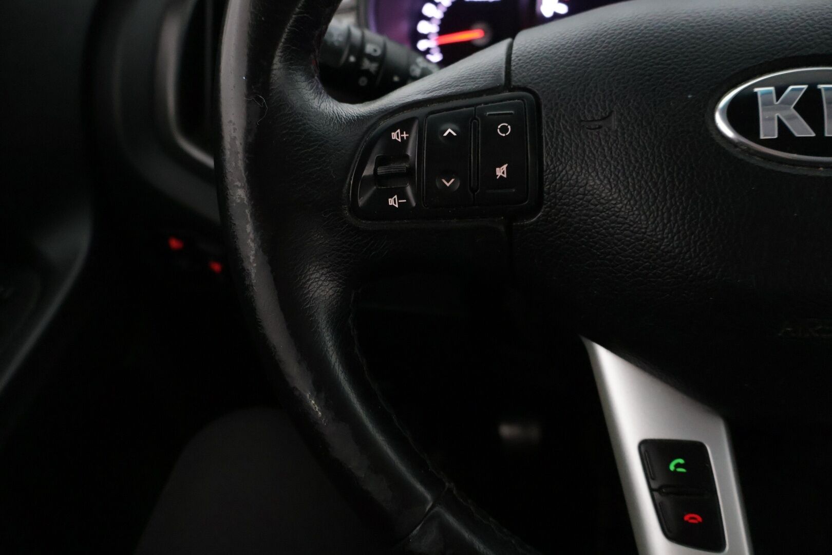 Kia Sportage 2014 1,6 ISG Urban Active EcoDynamics * Vakkari / Suomi-auto / AUX / Penkinlämmittimet * - * Juuri Katsastettu / P-Tutka / Huoltokirja / Ilmastointi / Kahdet renkaat * - HULLUT AVAJAISHULINAT KORKOTARJOUS 3,29 %